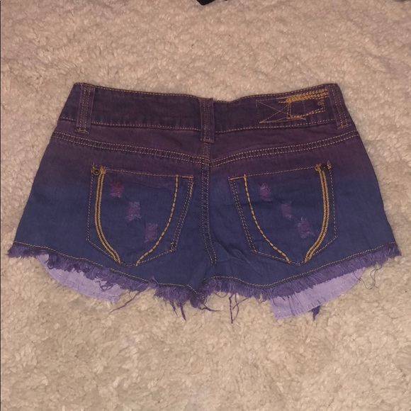 New Distressed Ombré Jean Shorts - Picture 3 of 3